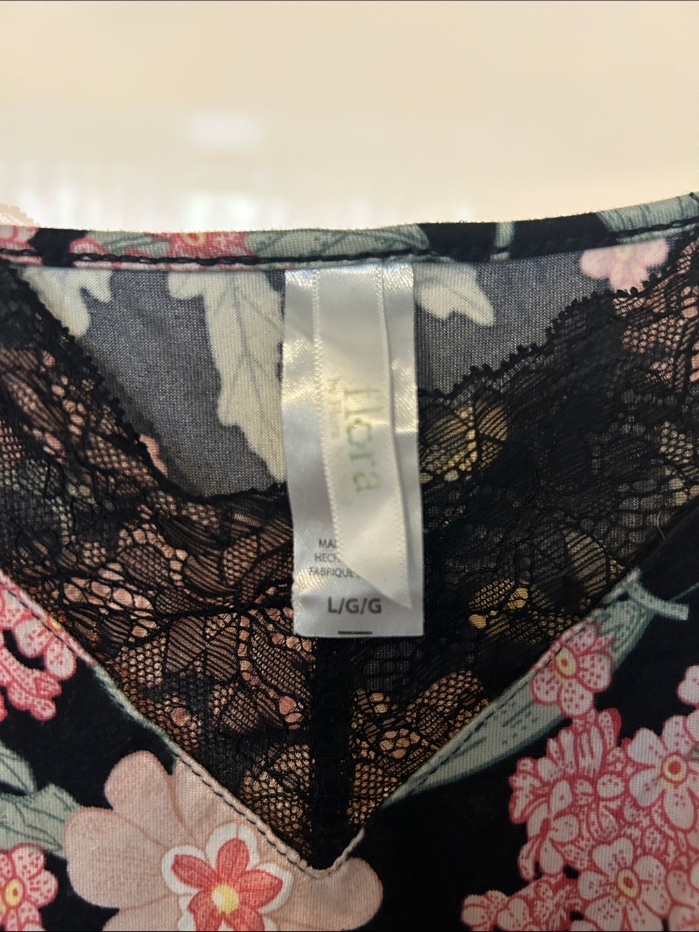 Floral Lace Trim Camisole & Short Set in Black and Pink - Picture 2 of 5
